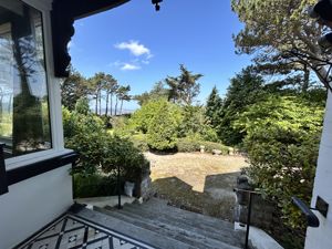 Photo 32- click for photo gallery